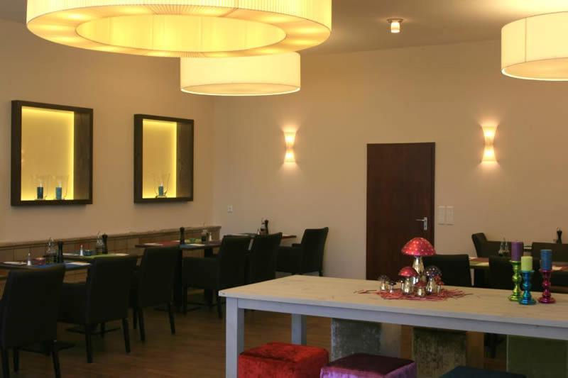 Thiesmann'S Hotel & Restaurant Мильгейм-на-Руре Экстерьер фото